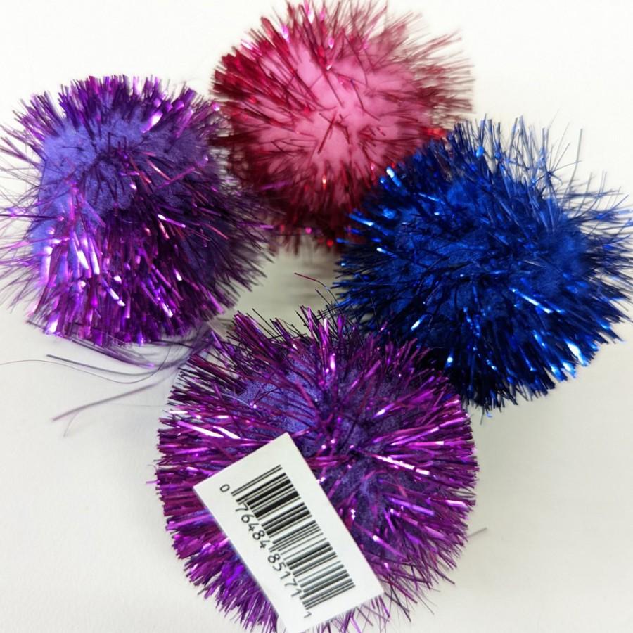 Pom pom hot sale cat toy